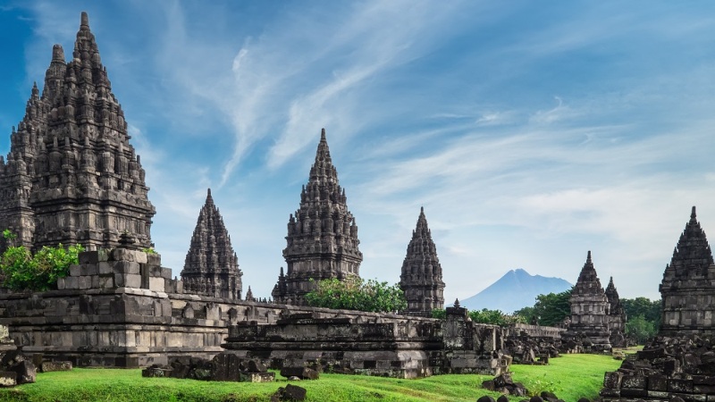 8 Tempat Wisata di Indonesia yang Paling Hits