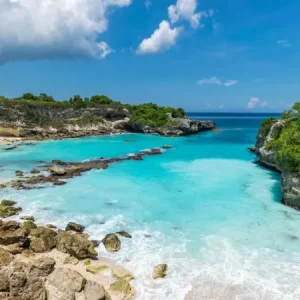 Panduan Wisata Nusa Lembongan, Mengeksplorasi Keindahan Pantai, Terumbu Karang, dan Aktivitas Air