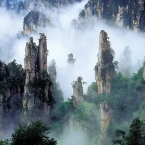 Gunung Tianzi, Keindahan Alam yang Mistis di Tiongkok